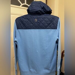Vineyard Vines I 3/4 Zip I Quilted Shoulder & Collar I Zipped-in Hoodie